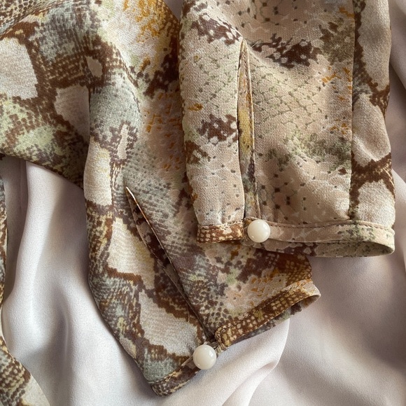 Aritzia Wilfred Louise Ruffle Dress - Picture 7 of 10